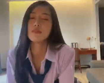 คลิปหลุดสาวมอปลาย น้องดรีมวัยรุ่นสาวไทยใส่ชุดมอปลายมาขย่มเย็ดควยผัว Ndream โยกเย็ดร่อนหีรัวๆ